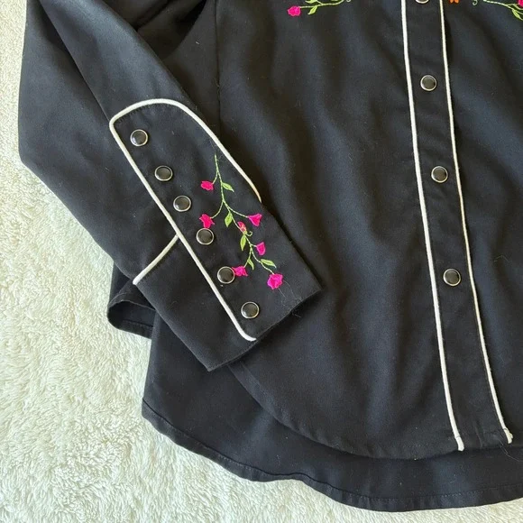 Scully Floral Embroidered Rhinestone Western Snap Front Shirt Women's M Black - Picture 2 of 13